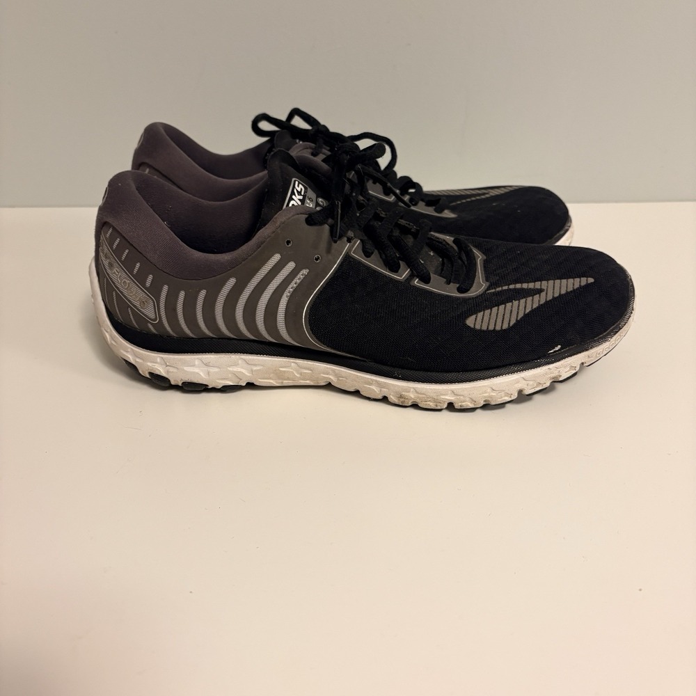Brooks Pure Flow 6 Women's Size 11 Running Shoes Black Gray